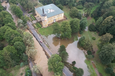 Monitorování povodňových škod na památkovém fondu v Moravskoslezském kraji - Zámecký areál Linhartovy