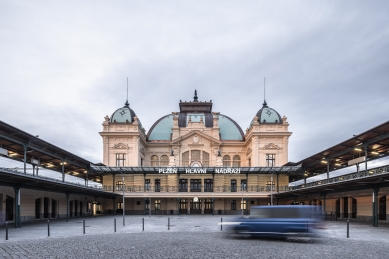 Plzeň má opravené nádraží podle návrhu ateliéru A8000 - foto: Ondřej Bouška