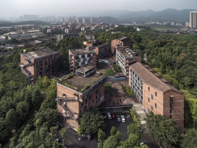 Prestižní Pritzkerovu cenu za architekturu získal Číňan Liu Jiakun - Design Department on new campus, Sichuan Fine Arts Institute, photo courtesy of Jiakun Architects