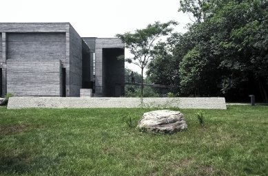 Prestižní Pritzkerovu cenu za architekturu získal Číňan Liu Jiakun - Luyeyuan Stone Sculpture Art Museum, photo courtesy of Bi Kejian