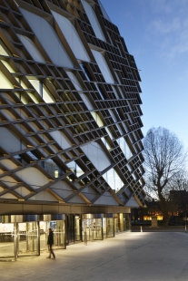 The gem of Sheffield University reflecting the skill of Czech glassmakers
