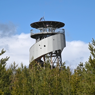 The representatives of the municipalities will decide on the future of the closed lookout tower on Velký Kosíř - foto: Petr Šmídek, 2022