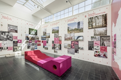 Vídeň v Benátkách: sociální bydlení na letošním Bienále architektury - Agency For Better Living, Austrian Pavilion, Biennale Architettura 2025, Installation view - foto: © Hertha Hurnaus