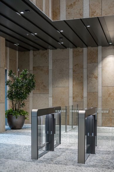 Stone as the natural face of the building