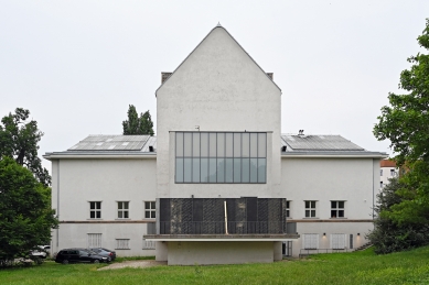 Helena Lukášová, Michal Palaščak: Viscera Domus - výstava v DUMB - foto: Petr Šmídek, 2025