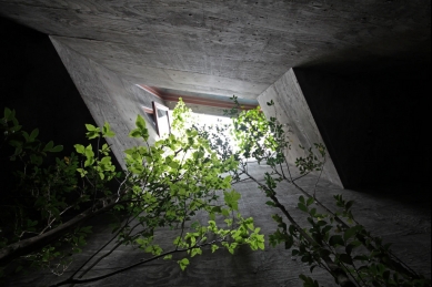 Future Talks 04 : Ken Nishiguchi - Light Cave House (2016) - foto: Ken Nishiguchi Architects
