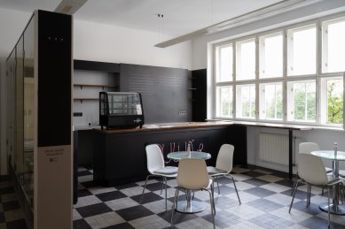<!DOCTYPE html>
<html>
<head>
    <title>Art House in Ostrava Temporarily Closes for Interior Renovation</title>
</head>
<body>
    <h1>Art House in Ostrava Temporarily Closes for Interior Renovation</h1>
    <p>The Art House in Ostrava is temporarily closing due to the renovation of its interiors.</p>
</body>
</html> - <div>Dům umění GVUO - space of the former café</div> - foto: Katarína Jamrišková