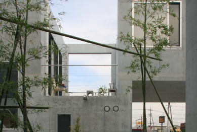 Future Talks 05 : Takashi Fujino  - Static Quarry (2011) - foto: Ikimono Architects