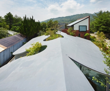 Future Talks 07 : Tomohiro Hata - House in Okuike (2020) - foto: Toshiyuki Yano