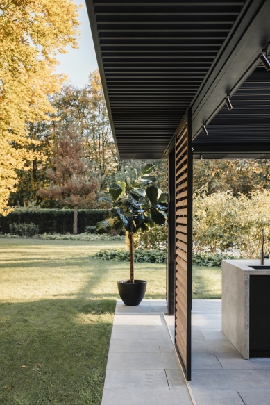 Renson Amani – Premium pergola for outdoor comfort all year round