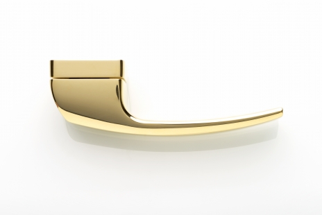 Story of the handle inspired by automotive design