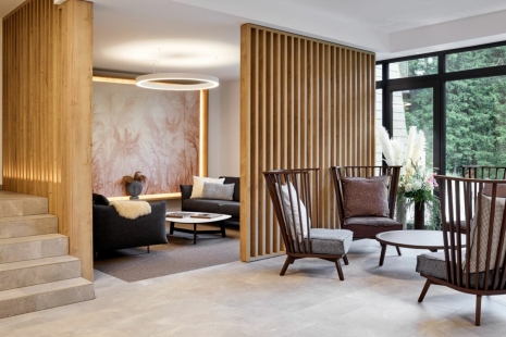 The Building of the Year in the Hradec Králové Region is the Hnědý vrch Apartments in the Krkonoš Mountains