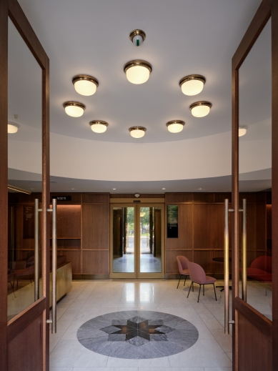 New background for the Philharmonics: SAPELI at the Rudolfinum combined functionality and respect for history - foto: BoysPlayNice