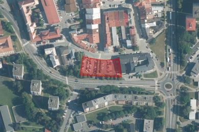 Valašské Meziříčí chystá stavbu parkovacího domu u náměstí