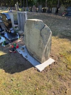 Pocta Ernstu Wiesnerovi - Obnova náhrobku Ernsta Wiesnera, červen 2025