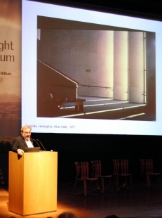 VELUX Daylight Symposium 2007 - Přednáška Jana Ejheda byla asi nejpůsobivější. - foto: Martin Rosa