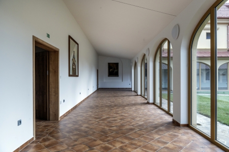 Floor heating in historical buildings - From the former farmhouse is a monastery - Carmel of St. Joseph - underfloor heating RAUTHERM and Varion.