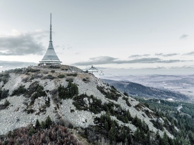 The city leadership is not keen on building the controversial cable car mid-station on Ještěd - foto: SIAL / Statutární město Liberec