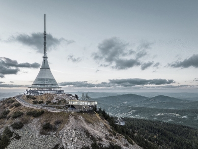 The city leadership is not keen on building the controversial cable car mid-station on Ještěd - foto: SIAL / Statutární město Liberec