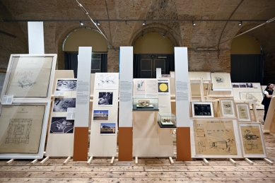 Neutralita rakouské poválečné architektury v AzW - foto: Petr Šmídek, 2026