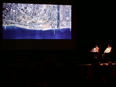 Pražská přednáška FOA - SE Coastal Park & Auditorium, Barcelona - foto: Petr Šmídek, 2005