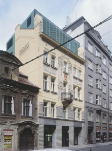 Poctu ČKA za rok 2026 získal Ladislav Lábus - Palác Langhans - rekonstrukce a nástavba, 2002, Praha - foto: ateliér Lábus AA