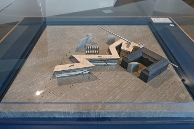 Daniel Libeskind: Between the Lines - 25 Years of the Jewish Museum in Berlin - foto: Petr Šmídek, 2026