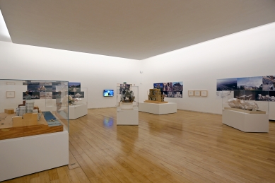 Gehryho století - výstava v Serralves Museum - foto: Petr Šmídek, 2026