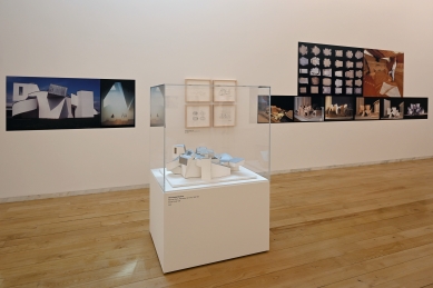 Gehryho století - výstava v Serralves Museum - foto: Petr Šmídek, 2026