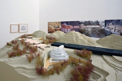Gehryho století - výstava v Serralves Museum - foto: Petr Šmídek, 2026