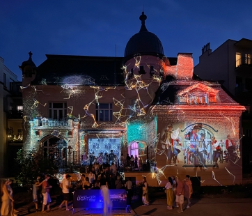 Light installations and video mapping attract visitors to the gardens of Brno villas until Sunday - foto: Petr Šmídek, 2026