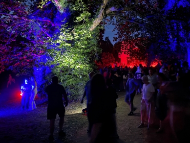 Light installations and video mapping attract visitors to the gardens of Brno villas until Sunday - foto: Petr Šmídek, 2026