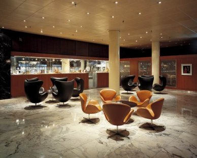 Příběh skandinávské moderny III. - Radisson SAS Royal Hotel, lobby, 1956 - 1961, Kodaň - foto: Fritz Hansen