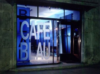 Cyklus architektonických procházek - Kavárny ateliéru RAW - Café Blau