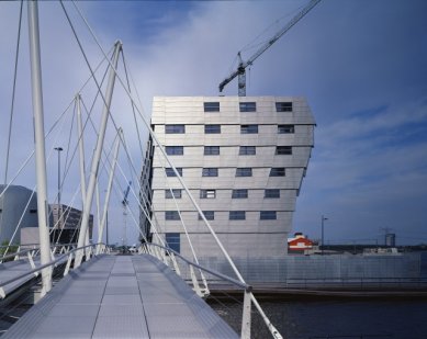 René van Zuuk Architekten: Projects 1992-2007 - Bridge Almere, Block 16 - foto: René van Zuuk Architekten