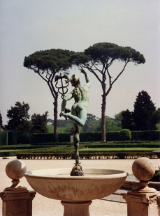 Vznik, vývoj a současnost zahradní (krajinářské) architektury - Villa Medici, Řím - foto: archiv autora