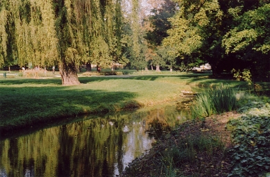 Vznik, vývoj a současnost zahradní (krajinářské) architektury - Městský park - Brno, Lužánky - foto: archiv autora