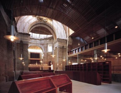 Přednáška Kruhu : José Ignacio Linazasóro - Rekonstrukce a dostavba kostela San Fernando v Madridu.