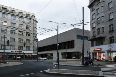 Řešení Anglického nábřeží v Plzni - 1. místo - foto: Ing. arch. Alena Jenčková, Ing. arch. Anna Jenčková, Ing. arch. Ondřej Hilský, Ing. arch. Jiří Švehlík, spolupráce Adam Wlazel