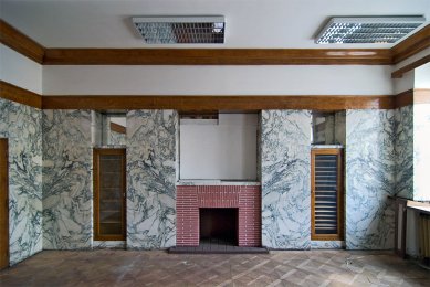 Loosův plzeňský interiér bude sloužit kulturním účelům - nové foto - foto: Petr Šmídek, 2009