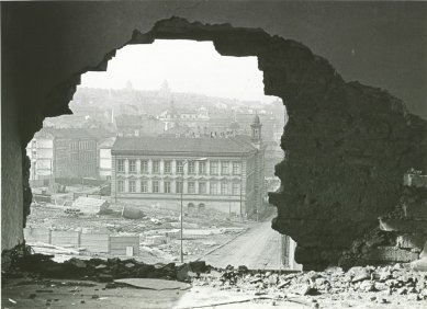 Věčný Žižkov - výstava věnovaná asanaci městské čtvrti - Dobový pohled na žižkovskou školu - foto: Archiv Ivana Vavříka