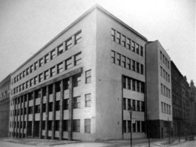 Obnova památkově chráněné brněnské polikliniky se komplikuje - Stav v roce 1928