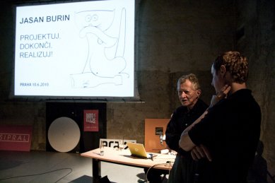 Jasan Burin - insights from the June lecture of the Circle - foto: Michal Ureš