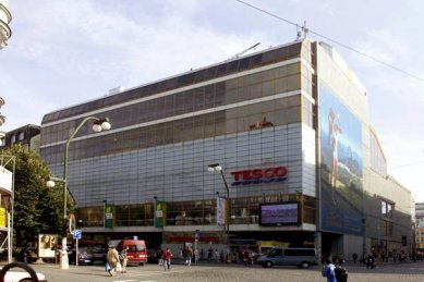 Tesco chystá rozsáhlou opravu obchodního domu na Národní v Praze - foto: Woodface