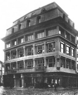 Josef Gočár byl velkým stavitelem českého kubismu