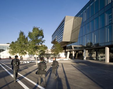 Gymnázium v Brixtonu od Zahy Hadid - foto: Zaha Hadid Architects