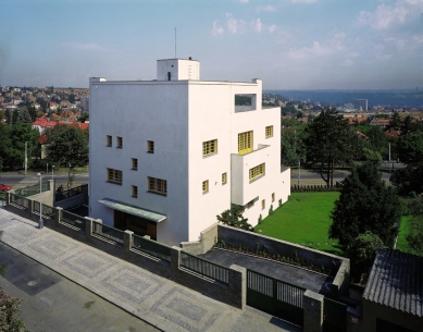 The garden of the Müller Villa awarded in the international competition ELCA TREND AWARD – Green Architecture - for historical gardens