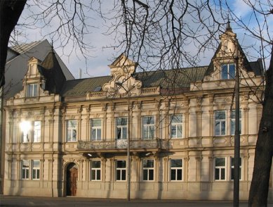 Rekonstrukce památkově chráněné vily v Brně - Uliční fasáda