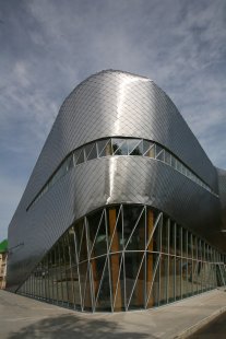 The Chess-club building in Khanty-Mansiysk from Erick van Egeraat - foto: Erick van Egeraat associated architects