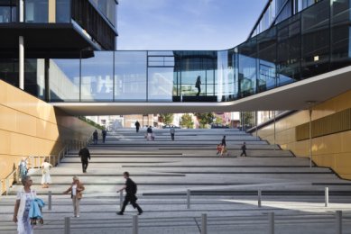 Insurance company headquarters in Aachen by kadawittfeldarchitektur - foto: Jens Kirchner, Düsseldorf